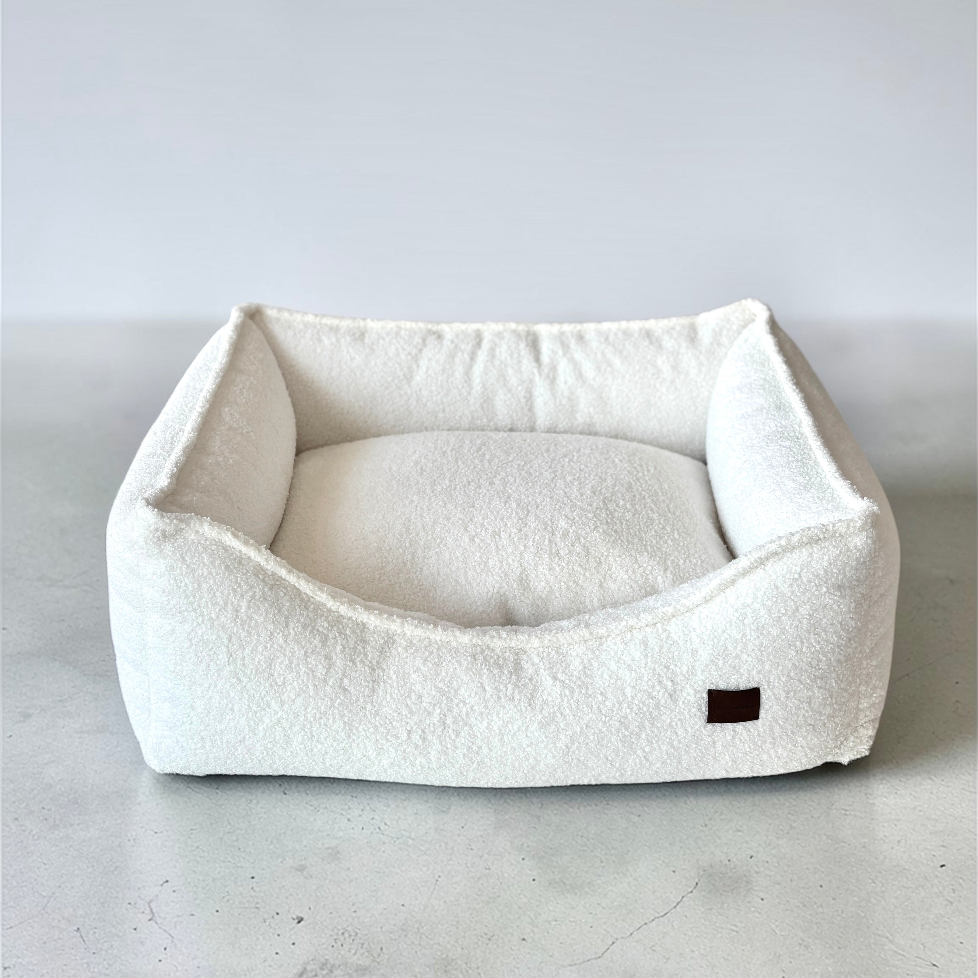 Legowisko Kanapa Boucle Biała Premium